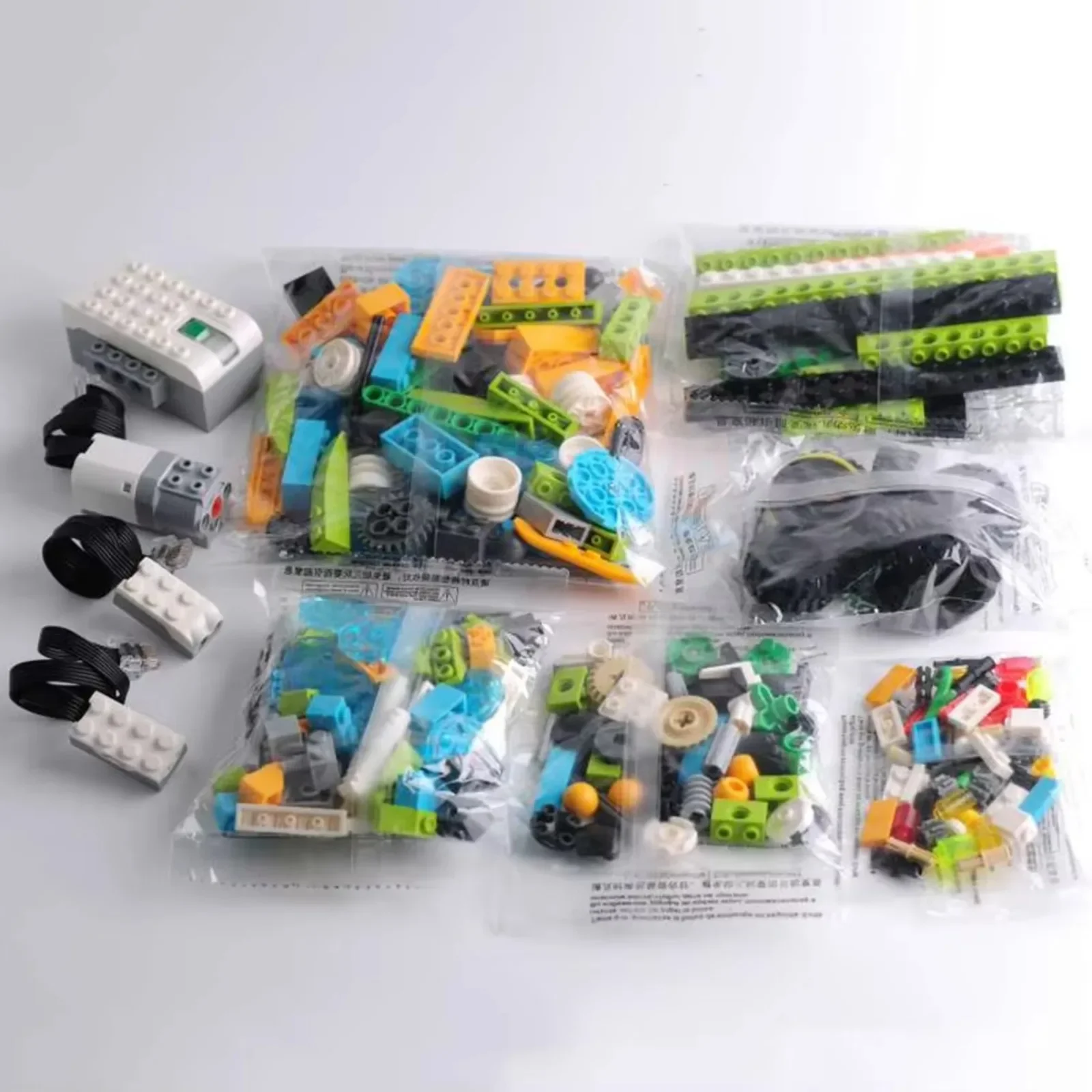 STEM We-do2.0 45300 Kit di pro - Diy Electronics Toys recensione e prezzo
